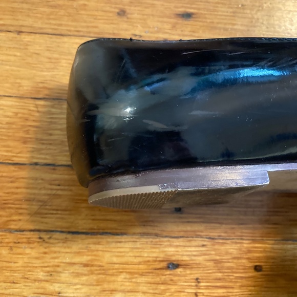 Marais USA Patent Ballet Flats with Suede Tips 10 - Picture 8 of 9